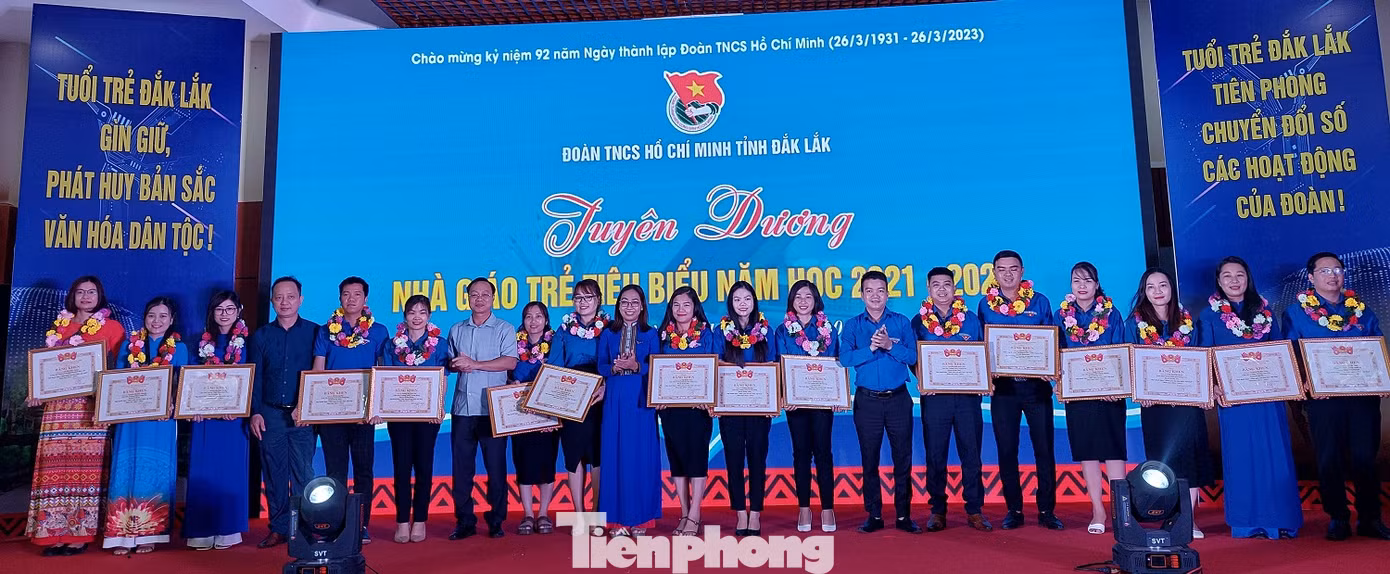 Các nhà giáo trẻ tiêu biểu được tuyên dương