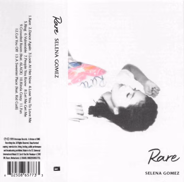 Album gần đây nhất của cô nàng - Rare đã đạt được thành công nhất định.