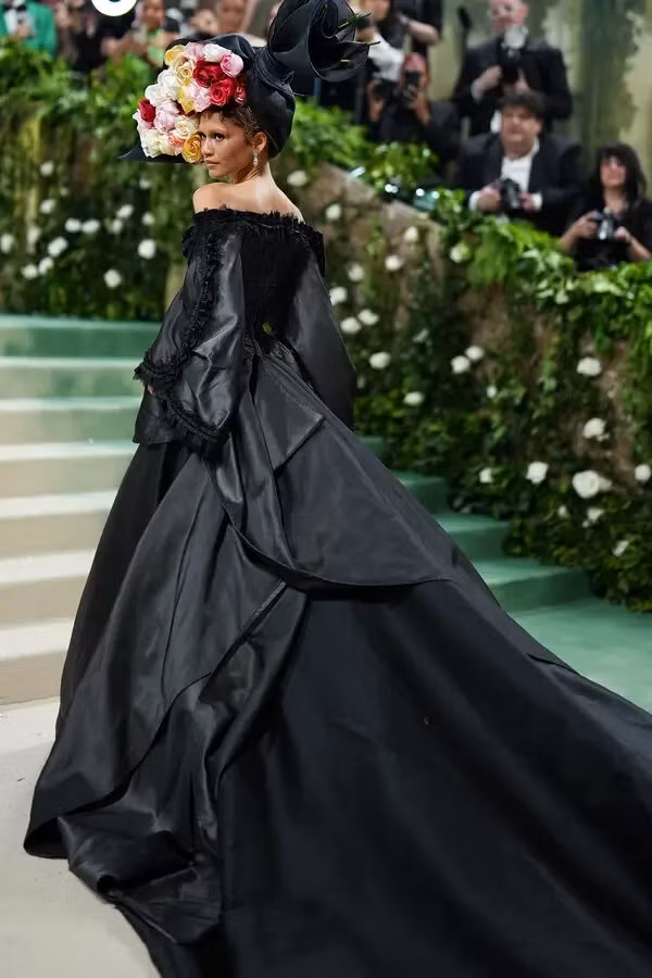 Zendaya tiếp tục khẳng định danh xưng "Nữ hoàng thảm đỏ" thế hệ mới tại Met Gala 2024.