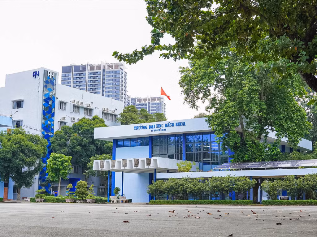 Đại học Bách Khoa (ĐHQG TP.HCM) vừa công bố thêm các tiêu chí khi xét tuyển học bạ. Ảnh: hcmut Đại học Bách Khoa (ĐHQG TP.HCM) vừa công bố thêm các tiêu chí khi xét tuyển học bạ. Ảnh: hcmut