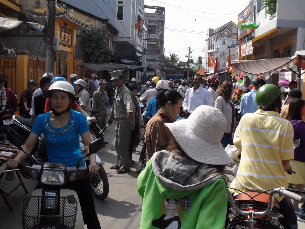 Đi lễ chùa Bà Thiên Hậu