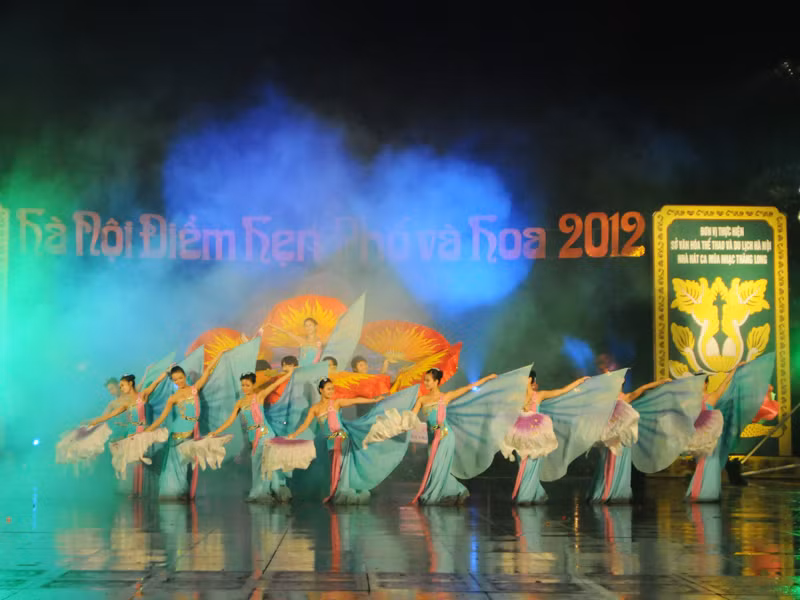 Nhiều tiết mục văn nghệ được dàn dựng công phu. Ảnh: Tuấn Nguyễn