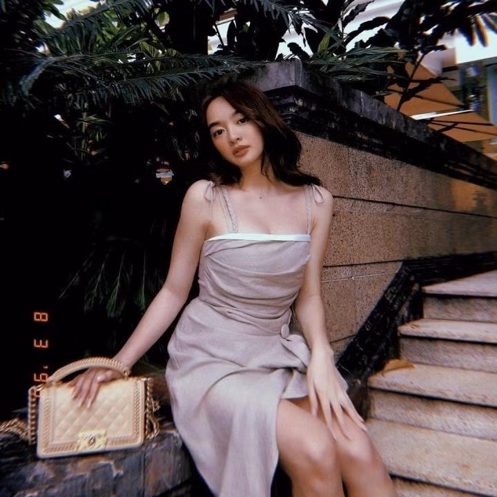 Là một trong những diễn viên trẻ có bước tiến lớn trong sự nghiệp, Kaity được khán giả đánh giá là gương mặt triển vọng của điện ảnh Việt.