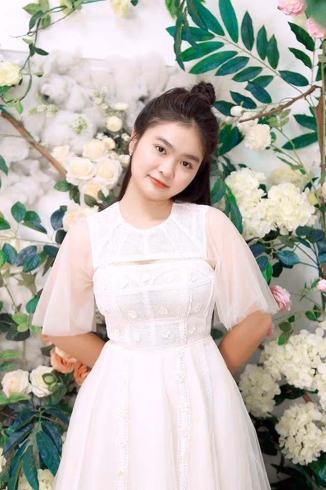 Mới đây, gia đình thông báo Thiện Nhân mất tích gây bất ngờ. Chỉ ít giờ sau, nữ ca sĩ 19 tuổi khẳng định mình vẫn bình an vô sự và bác bỏ mọi thông tin gia đình nói về cô trên mạng xã hội.