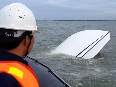 Vụ chìm tàu ở Cần Giờ ngày 2/8 một lần nữa cho thấy nhiều bất cập trong quản lý hoạt động giao thông đường thủy. Ảnh: Duy Công