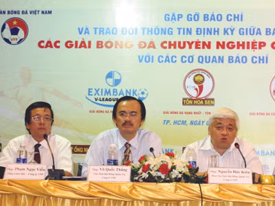 Lãnh đạo VPF đối diện không ít thách thức trong buổi tổng kết mùa giải trước và triển khai kế hoạch cho mùa giải mới. Ảnh: T.Vũ. Lãnh đạo VPF đối diện không ít thách thức trong buổi tổng kết mùa giải trước và triển khai kế hoạch cho mùa giải mới. Ảnh: T.Vũ