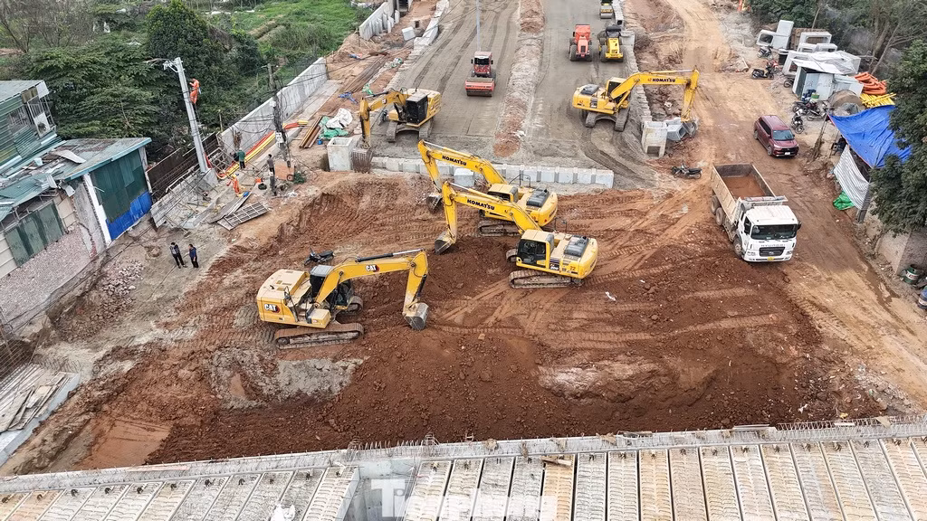 Dự án có tổng mức đầu tư 740 tỉ đồng, do UBND quận Nam Từ Liêm làm chủ đầu tư. Công trình khởi công đầu năm 2023, dự kiến hoàn thành quý 2/2024.