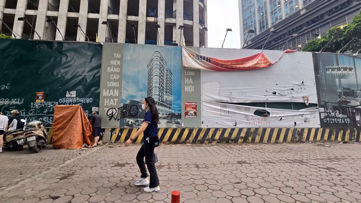 Cơ quan Điều tra hình sự Bộ Quốc phòng đã khởi tố vụ án hình sự “Vi phạm các quy định về quản lý đất đai” tại dự án Thành An Tower (sau đổi tên thành Manhattan Tower) số 21 Lê Văn Lương. Cơ quan Điều tra hình sự Bộ Quốc phòng đã khởi tố vụ án hình sự “Vi phạm các quy định về quản lý đất đai” tại dự án Thành An Tower (sau đổi tên thành Manhattan Tower) số 21 Lê Văn Lương.