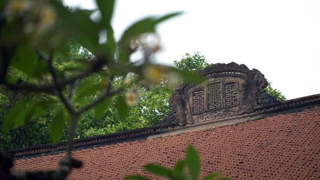 Chùa Vĩnh Nghiêm có vị trí đặc biệt của nền Phật Giáo Việt Nam. Nơi đây được coi là nơi phát tích Tam Tổ của thiền phái Trúc Lâm. Chùa Vĩnh Nghiêm có vị trí đặc biệt của nền Phật Giáo Việt Nam. Nơi đây được coi là nơi phát tích Tam Tổ của thiền phái Trúc Lâm.