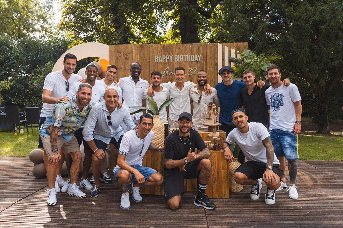 Dàn sao PSG dự sinh nhật tiền vệ Ander Herrera, nhưng Mbappe không góp mặt.