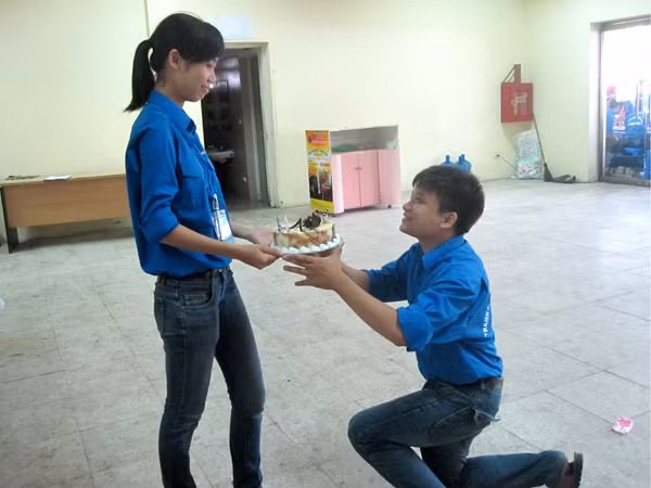 Không thể thiếu sự tinh nghịch của áo xanh. Không thể thiếu sự tinh nghịch của áo xanh
