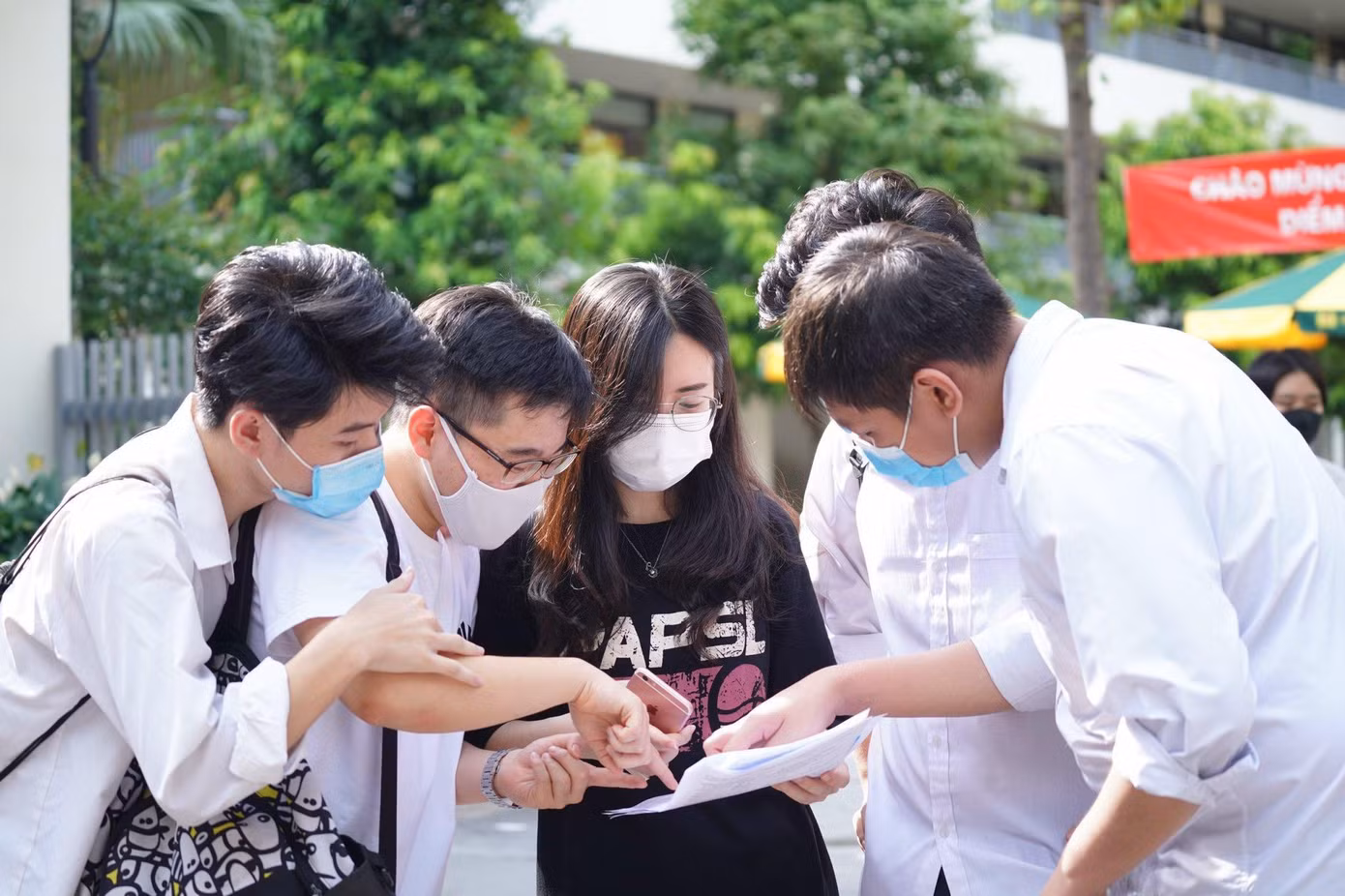 Điều này đồng nghĩa với việc các sĩ tử sẽ phải cân nhắc kỹ để thay đổi thứ tự nguyện vọng. Điều này đồng nghĩa với việc các sĩ tử sẽ phải cân nhắc kỹ để thay đổi thứ tự nguyện vọng.