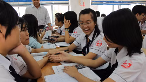 Giờ học của học sinh lớp chuyên 12C1 Trường THPT Gia Định TP.HCM. Hầu hết trong số học sinh này sẽ dự thi tuyển sinh ĐH vào các ngành kinh tế, kỹ thuật