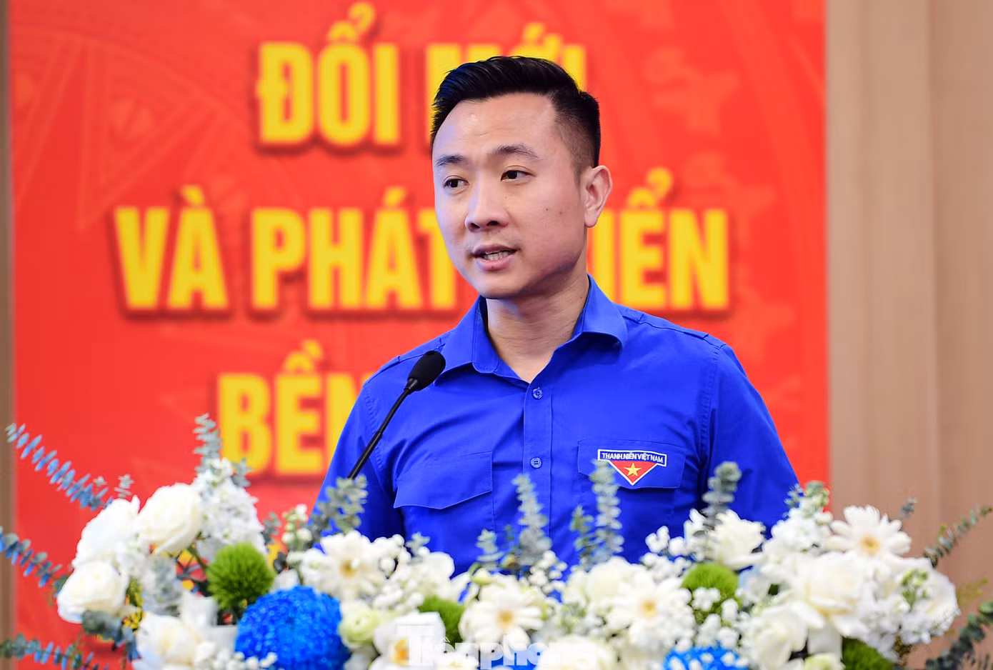 Anh Phạm Xuân Trí - Bí thư Đoàn Thanh niên Tập đoàn Điện lực Việt Nam chia sẻ tại chương trình. Ảnh: Xuân Tùng Anh Phạm Xuân Trí - Bí thư Đoàn Thanh niên Tập đoàn Điện lực Việt Nam chia sẻ tại chương trình. Ảnh: Xuân Tùng