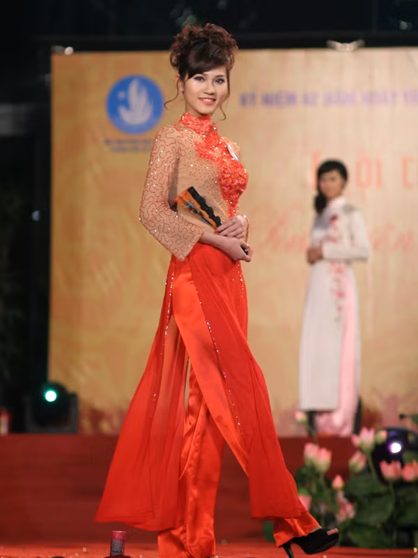 Á khôi Như Trang