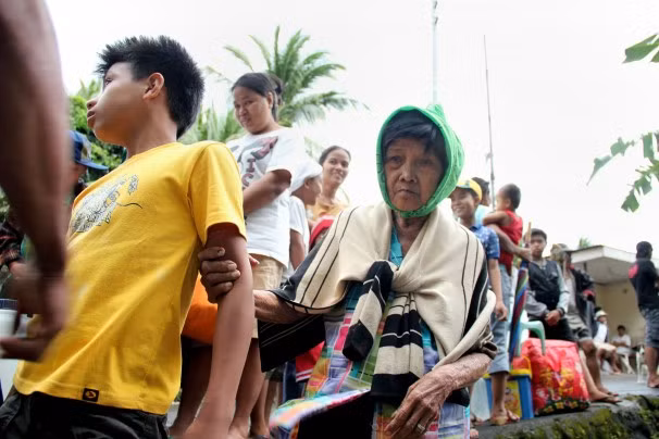 Lương thực, nước uống, thuốc men... là những gì người dân Philippines đang rất cần hiện nay 