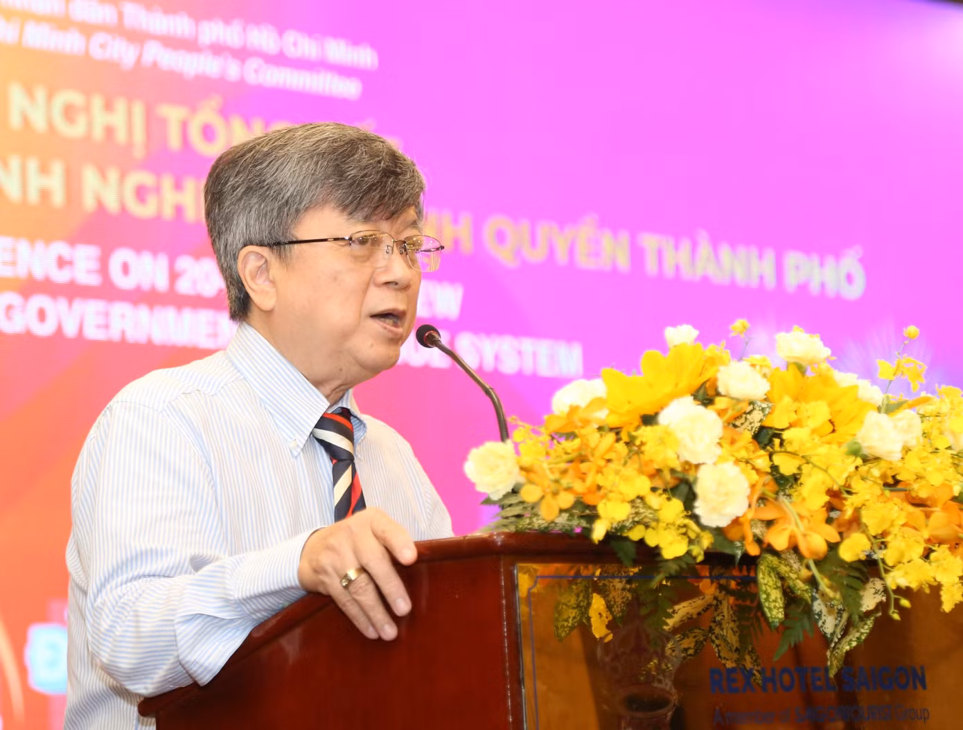 Luật sư Trương Trọng Nghĩa nêu ý kiến tại hội nghị. Luật sư Trương Trọng Nghĩa nêu ý kiến tại hội nghị.