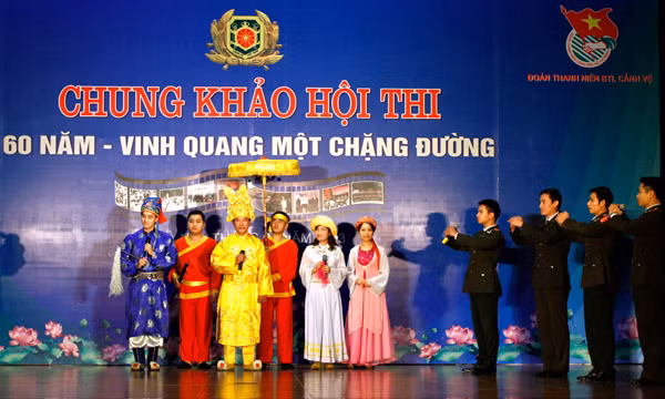 Mỗi đội thi chọn một cách thức để dự thi khác nhau. Thú vị có phần thi kén phò mã cho công chúa. Mỗi phần ứng thí của một chàng trai là một lần giới thiệu về đơn vị