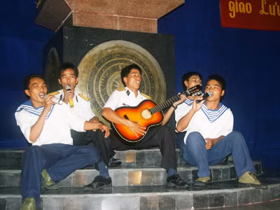 Những người lính biển hát tại đảo Song Tử Tây