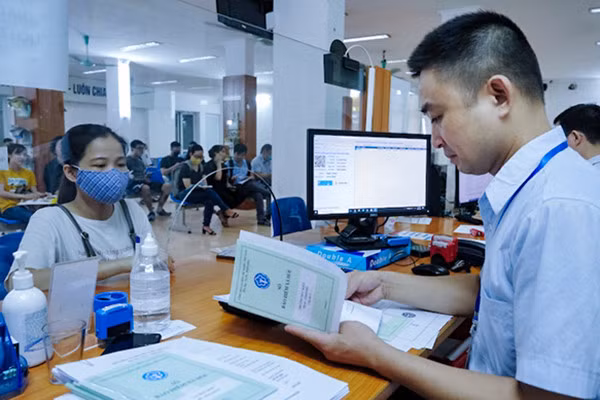 Theo ĐBQH, nên quy định tham gia BHXH bắt buộc theo hộ kinh doanh