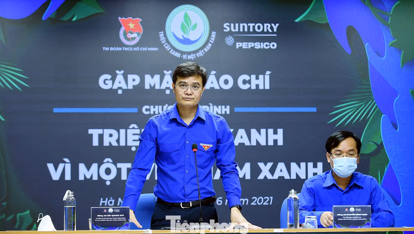 Anh Bùi Quang Huy phát biểu tại chương trình. Ảnh: Xuân Tùng
