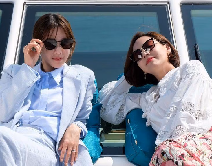 Nếu bạn là một cô nàng nữ tính nhẹ nhàng, hãy chọn một chiếc váy đúng tính cách đó. Nếu bạn là một cô nàng nữ tính nhẹ nhàng, hãy chọn một chiếc váy đúng tính cách đó.