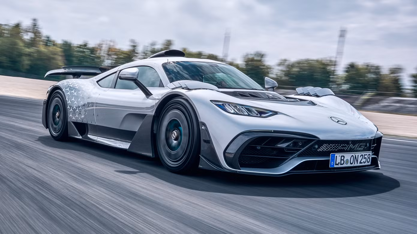 Erling Haaland đang sở hữu một mẫu hypercar khác là Mercedes-AMG One. Erling Haaland đang sở hữu một mẫu hypercar khác là Mercedes-AMG One.