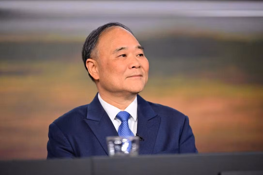 Chủ tịch Volvo Cars và Geely Auto - Lý Thư Phúc. Ảnh: Reuters