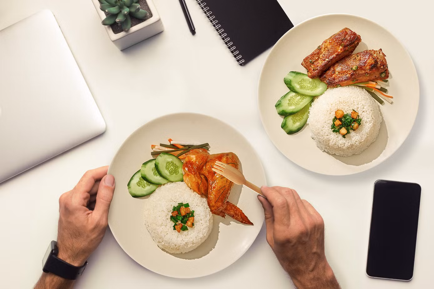 Cánh gà lá chanh và sườn que ớt xiêm xanh được kết hợp giữa hương vị truyền thống và biến tấumới lạ Cánh gà lá chanh và sườn que ớt xiêm xanh được kết hợp giữa hương vị truyền thống và biến tấumới lạ
