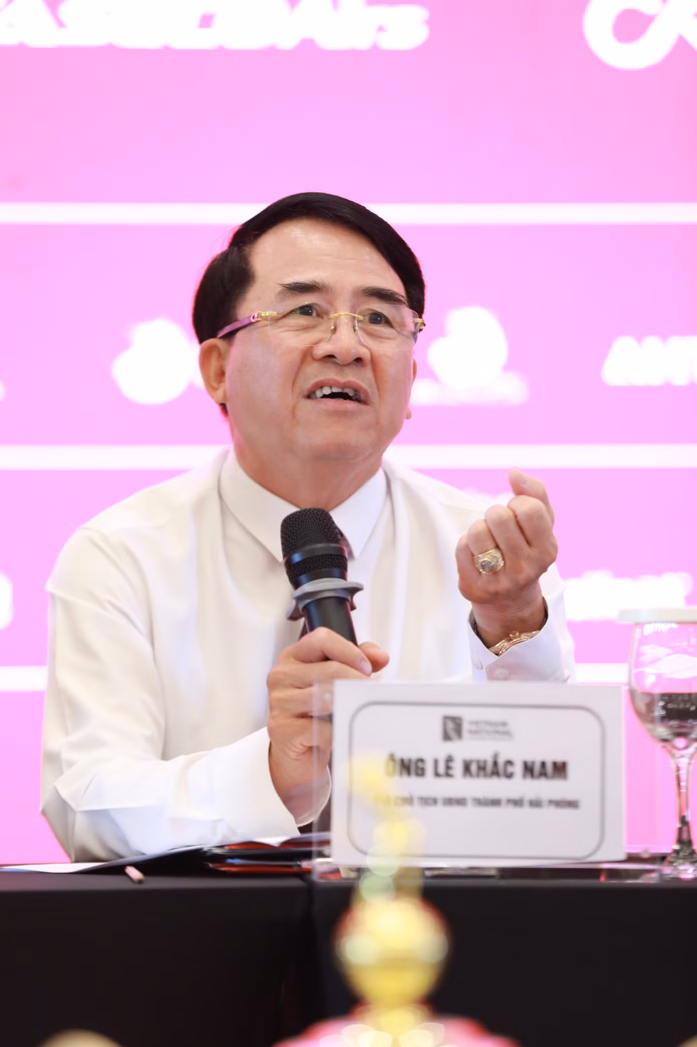 Ông Lê Khắc Nam - Phó Chủ tịch UBND TP. Hải Phòng. Ông Lê Khắc Nam - Phó Chủ tịch UBND TP. Hải Phòng.