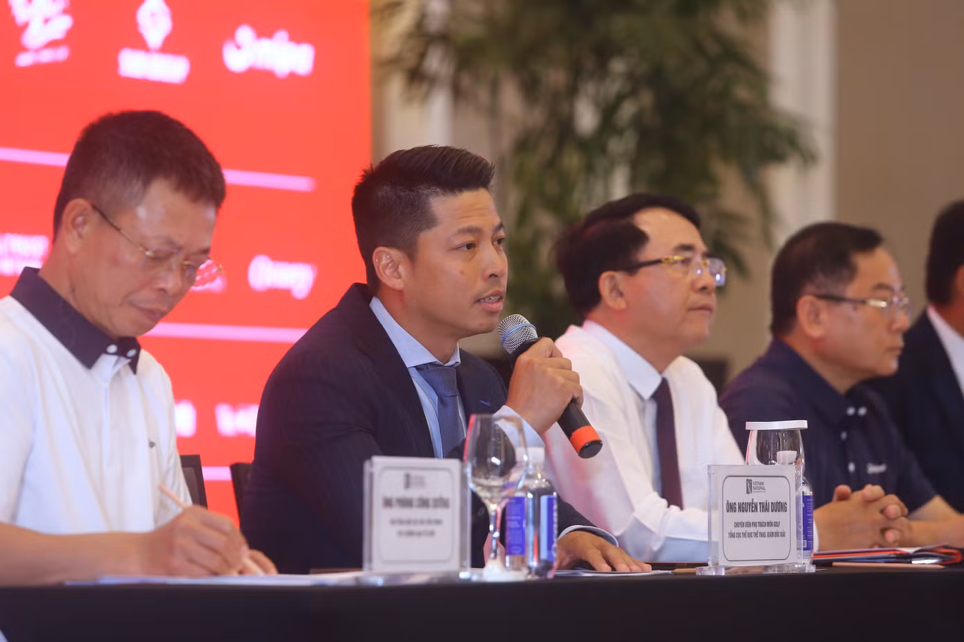 Ông Nguyễn Thái Dương - Giám đốc Giải Vô địch Golf Quốc gia năm 2023 - Cúp VinFast. Ông Nguyễn Thái Dương - Giám đốc Giải Vô địch Golf Quốc gia năm 2023 - Cúp VinFast.