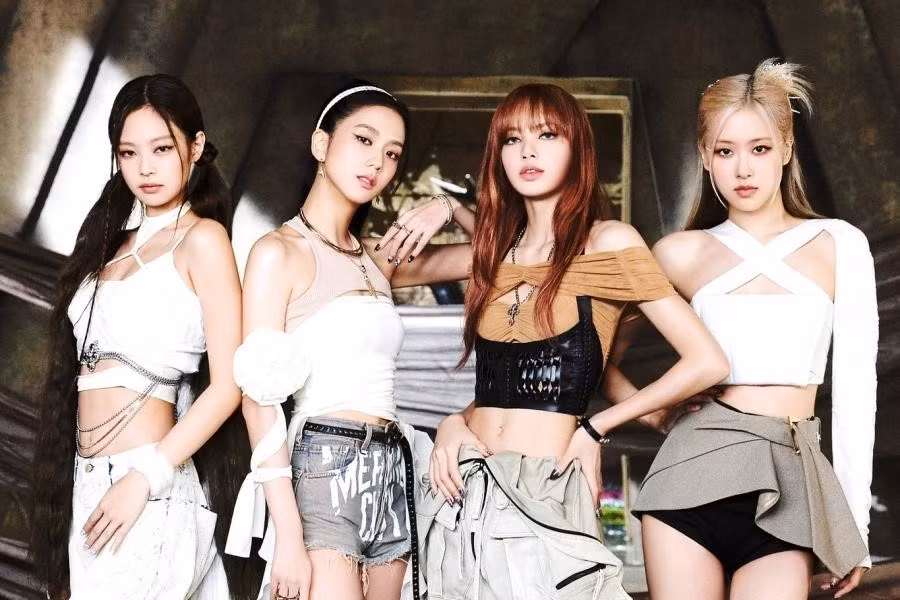 Cùng lúc đó, British Phonographic Industry (BPI) cũng thông báo rằng bài hát 'hit' năm 2022 của BLACKPINK, Pink Venom đã nhận được chứng nhận bạc chính thức của BRIT. Theo ngưỡng chứng nhận của BPI, đĩa đơn được chứng nhận bạc khi bán được 200.000 bản, trong khi album được chứng nhận bạc khi bán được 60.000 bản.