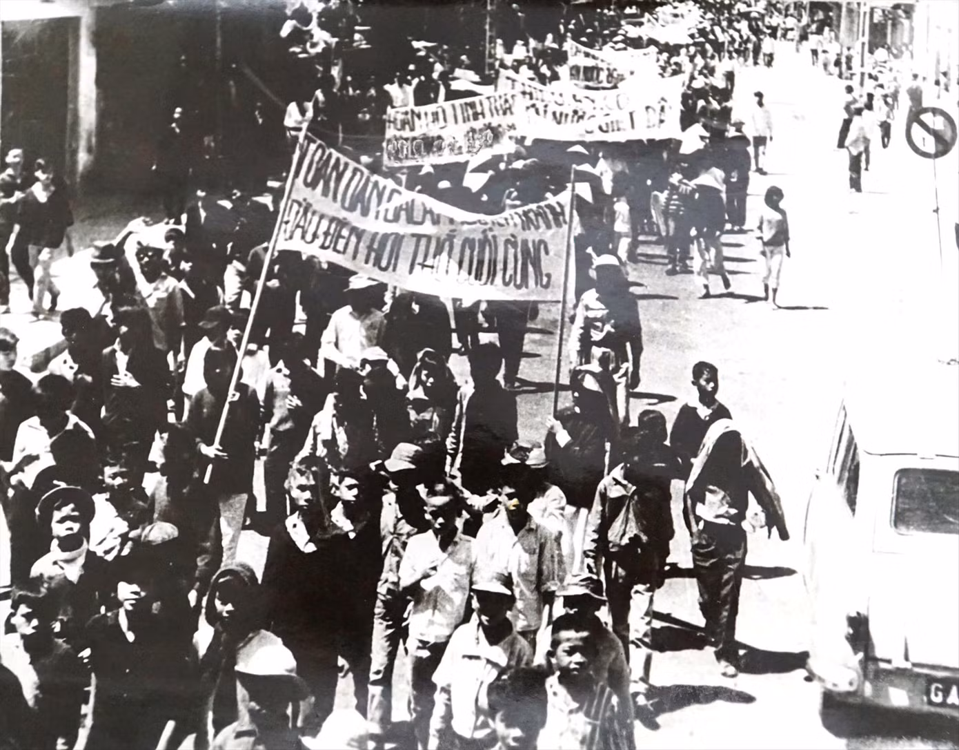 Sinh viên học sinh phát động phong trào đấu tranh chính trị, tháng 3/1966