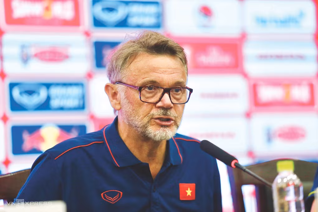 HLV Philippe Troussier