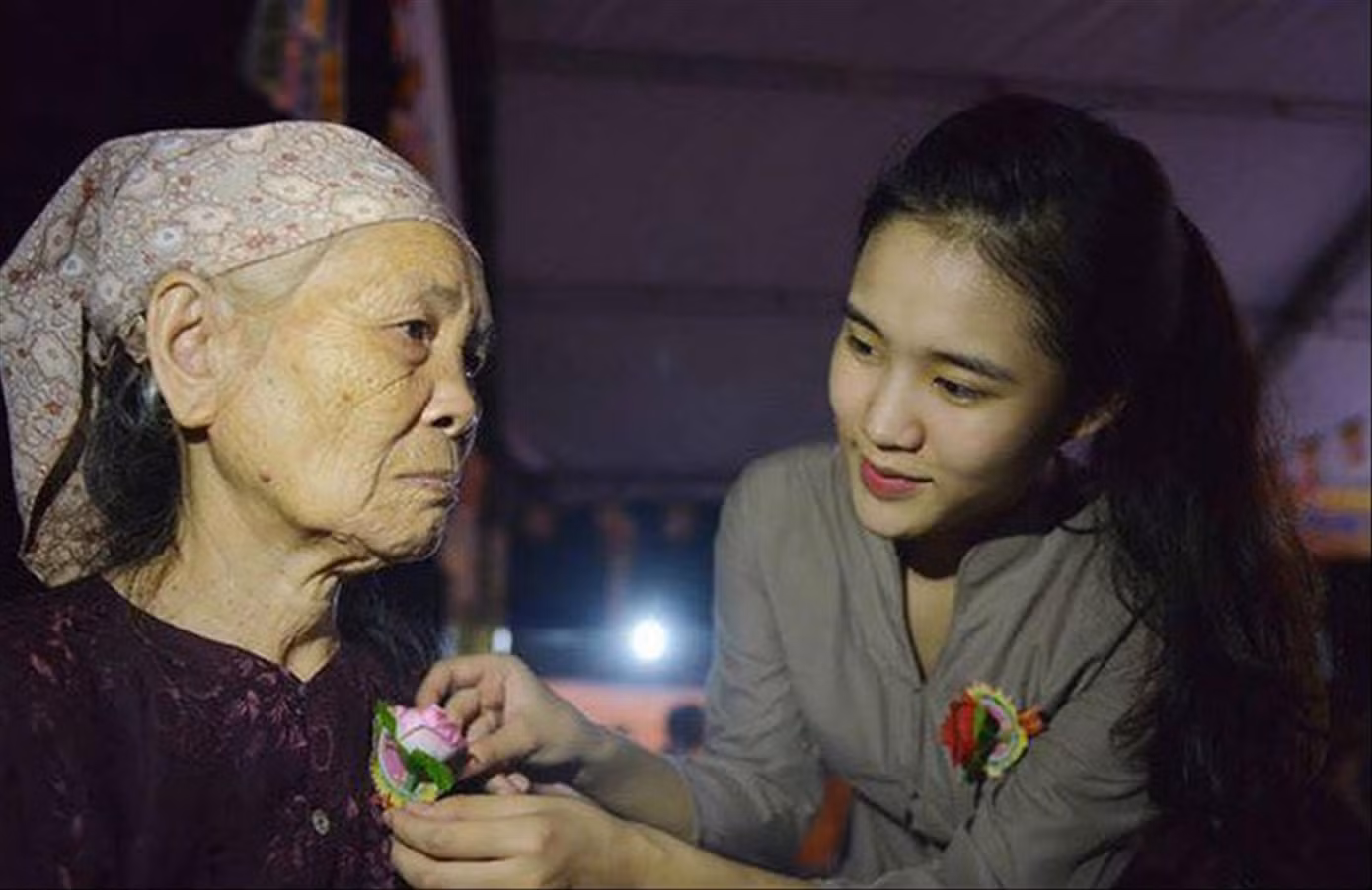 Lễ Vu lan trùng với Rằm tháng bảy và quan niệm về xá tội vong nhân Lễ Vu lan trùng với Rằm tháng bảy và quan niệm về xá tội vong nhân