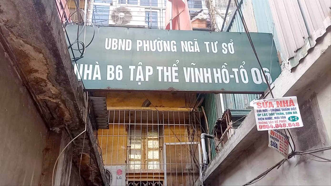 Bảng hiệu, chuồng cọp tại nhà tập thể B6, Đống Đa