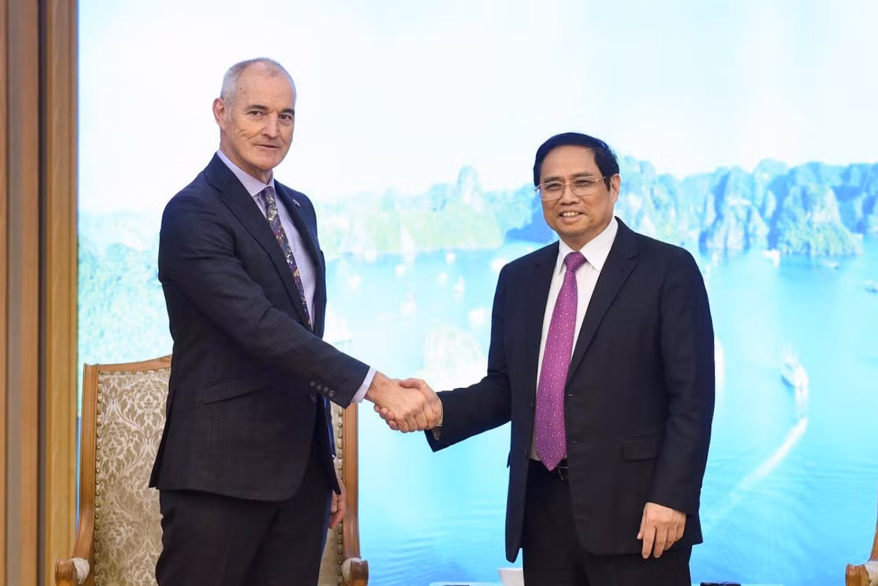 Thủ tướng Phạm Minh Chính tiếp Phó chủ tịch Hội đồng trường, Giám đốc Đại học RMIT Giáo sư Alec Cameron vào ngày 7/4/2022 ở Hà Nội. (Ảnh: VGP/Nhật Bắc) Thủ tướng Phạm Minh Chính tiếp Phó chủ tịch Hội đồng trường, Giám đốc Đại học RMIT Giáo sư Alec Cameron vào ngày 7/4/2022 ở Hà Nội. (Ảnh: VGP/Nhật Bắc)