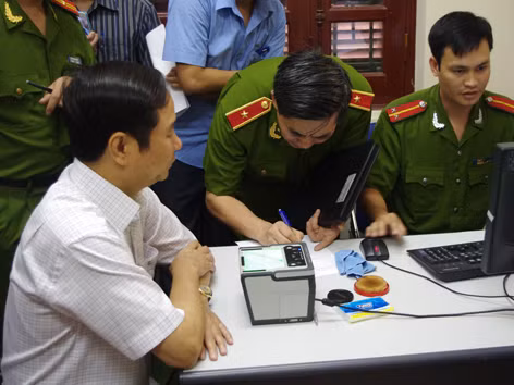 Theo Bộ Công an, thời gian tiếp nhận, hoàn thiện một bộ hồ sơ đề nghị cấp CMND mới chỉ còn 3 phút