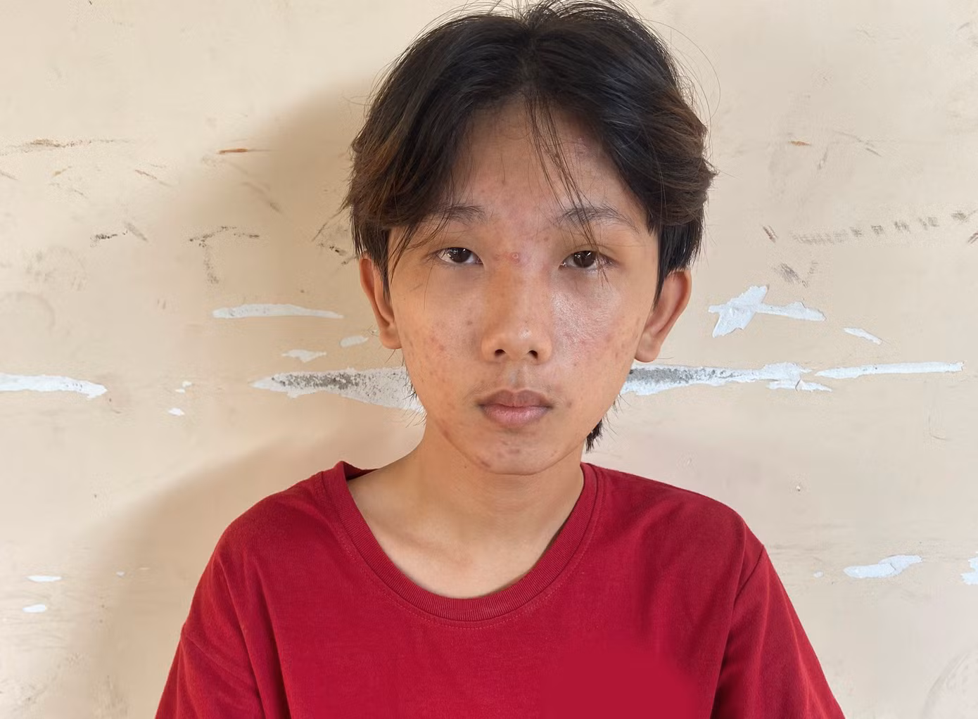 Đối tượng Huỳnh Hoàng Thương tại cơ quan công an. Đối tượng Huỳnh Hoàng Thương tại cơ quan công an.
