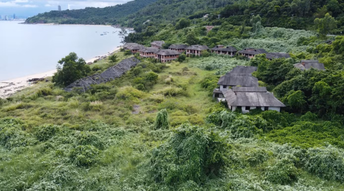 Một dự án ở bán đảo Sơn Trà bỏ hoang nhiều năm.