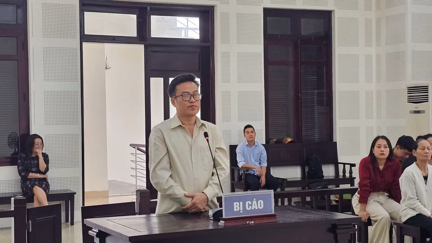 Bị cáo Phạm Đình Tiến tại phiên tòa. Bị cáo Phạm Đình Tiến tại phiên tòa.