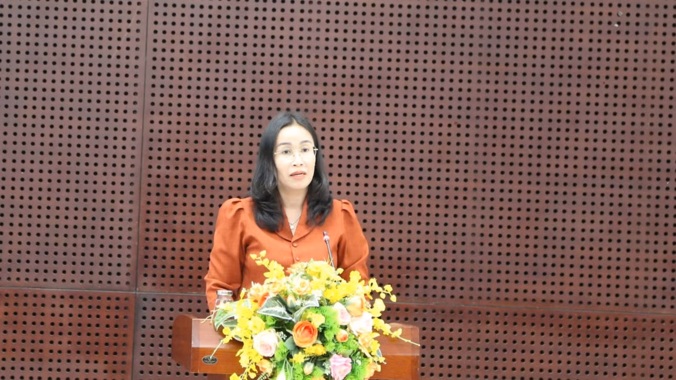 Bà Nguyễn Thị Anh Thi, Phó chủ tịch UBND TP Đà Nẵng tại buổi họp báo. Bà Nguyễn Thị Anh Thi, Phó chủ tịch UBND TP Đà Nẵng tại buổi họp báo.