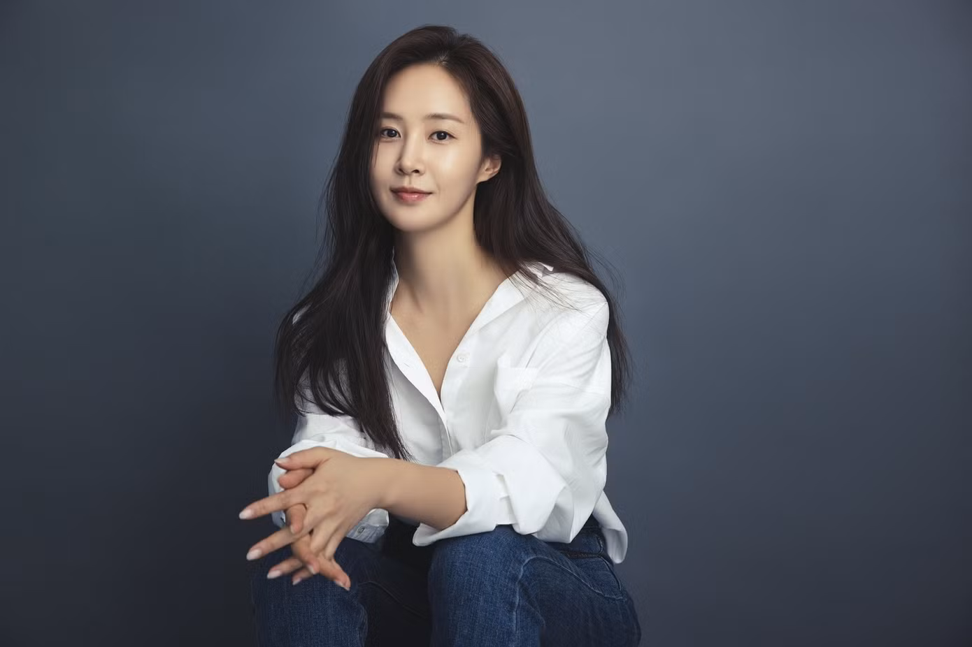 Kwon Yu-ri đã quyên góp tổng cộng 15 triệu won (số tiền thu được từ 200 bộ dự án sản phẩm tập thể dục Yurihan Homet) cho những người kém may mắn thông qua quỹ Beautiful Foundation và Beautiful Mind.