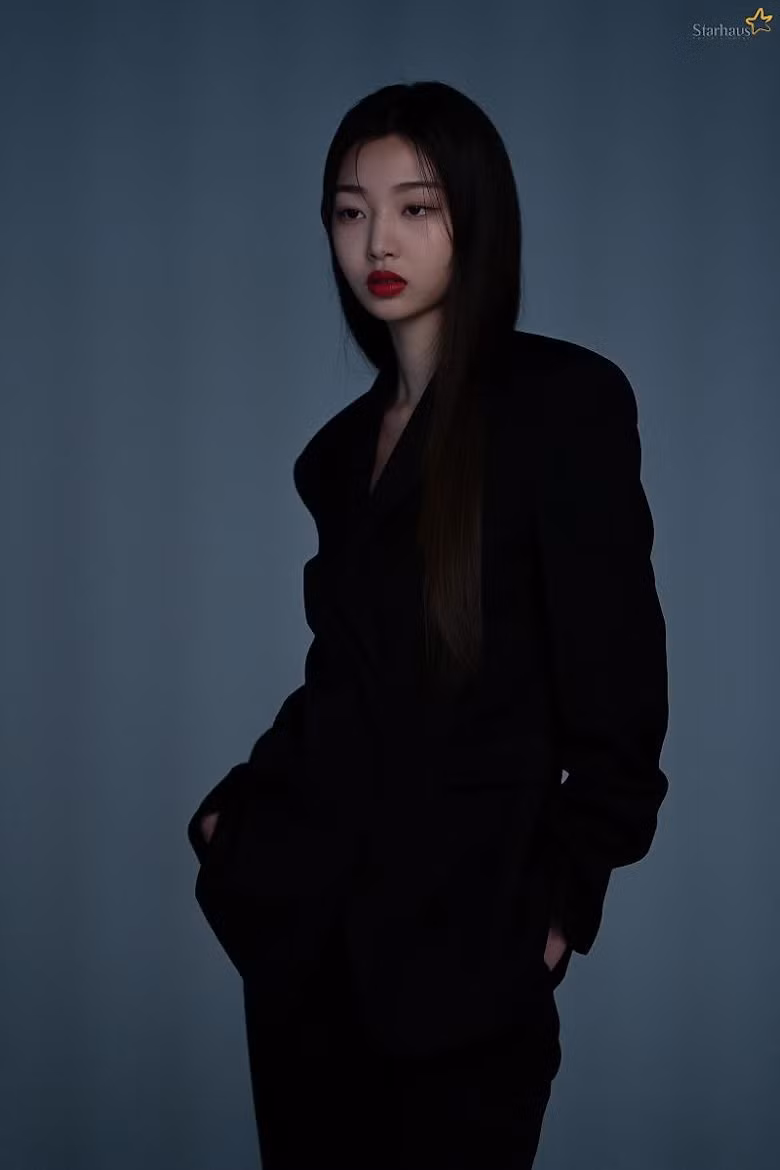 Không chỉ sở hữu visual ngọt ngào pha trộn quyến rũ, vóc dáng nuột nà của em gái Jihyo cũng nhận được "cơn mưa" lời khen từ công chúng.