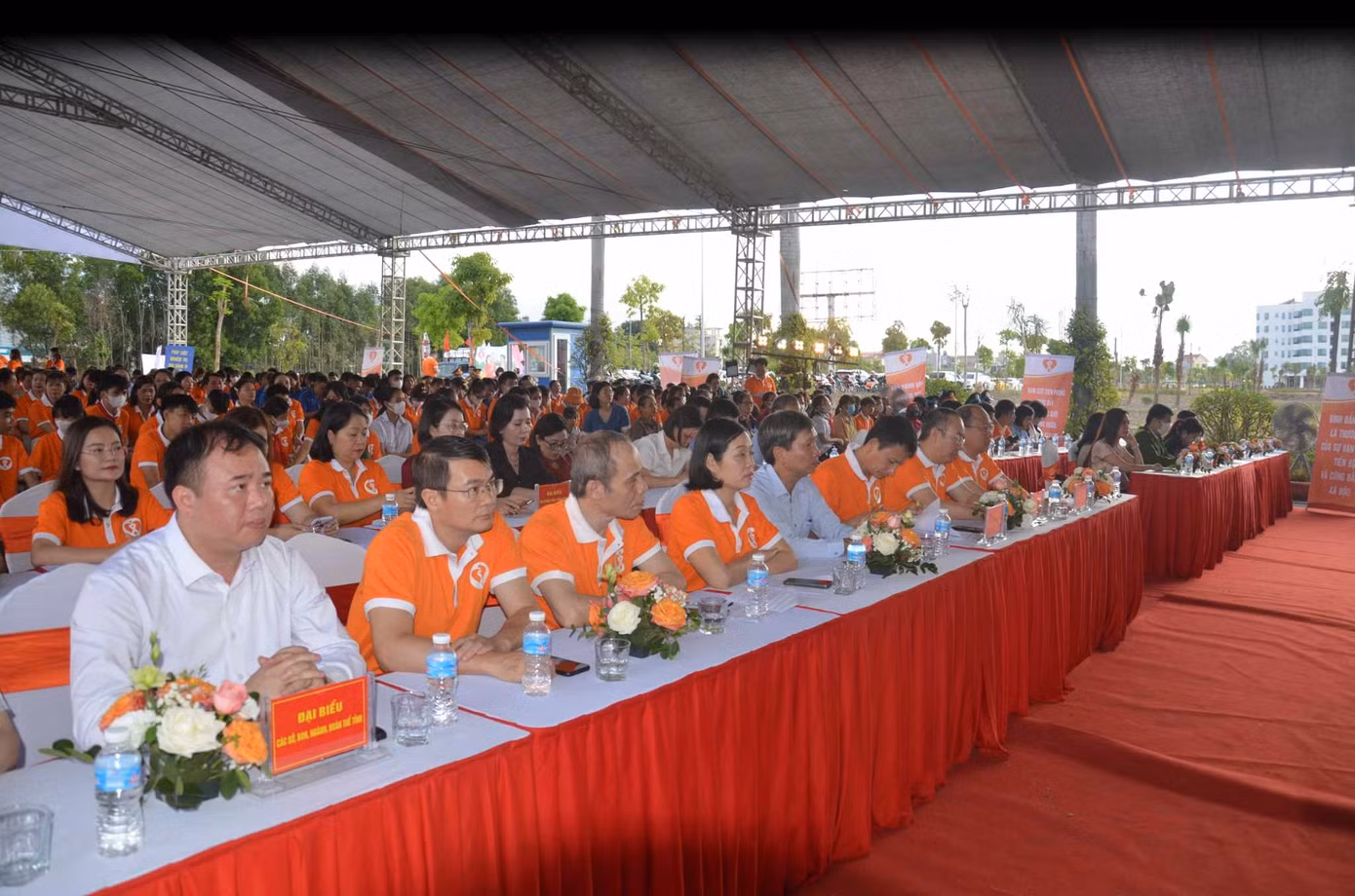 Hình ảnh lễ phát động hưởng ứng Tháng hành động vì bình đẳng giới và phòng ngừa ứng phó với bạo lực trên cơ sở giới.