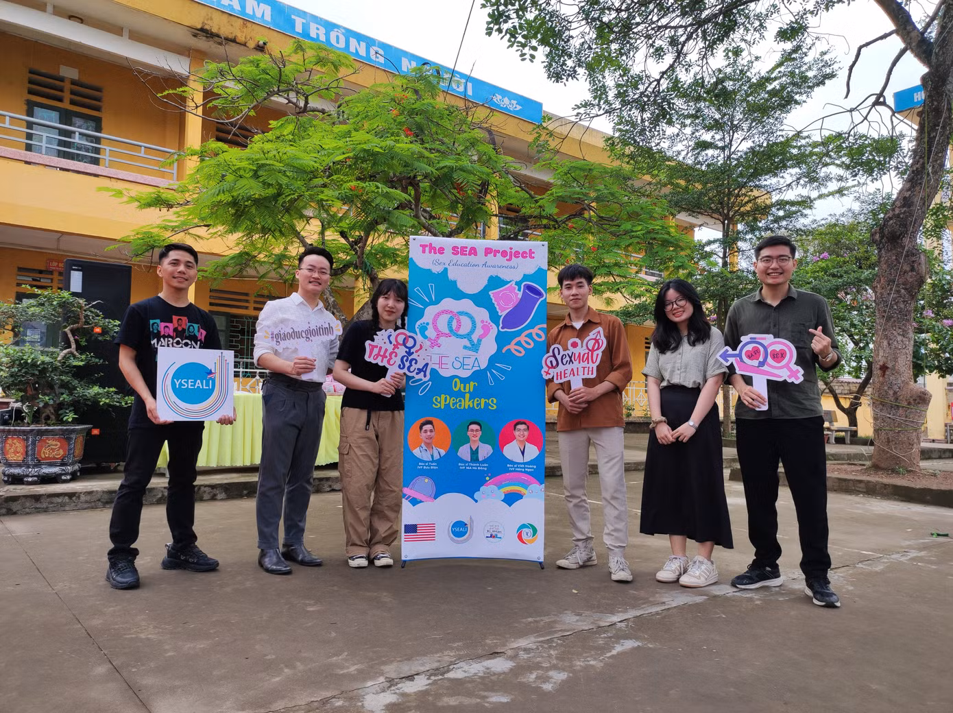 Mỗi hoạt động đều giúp cô tích lũy thêm những kinh nghiệm quý giá.