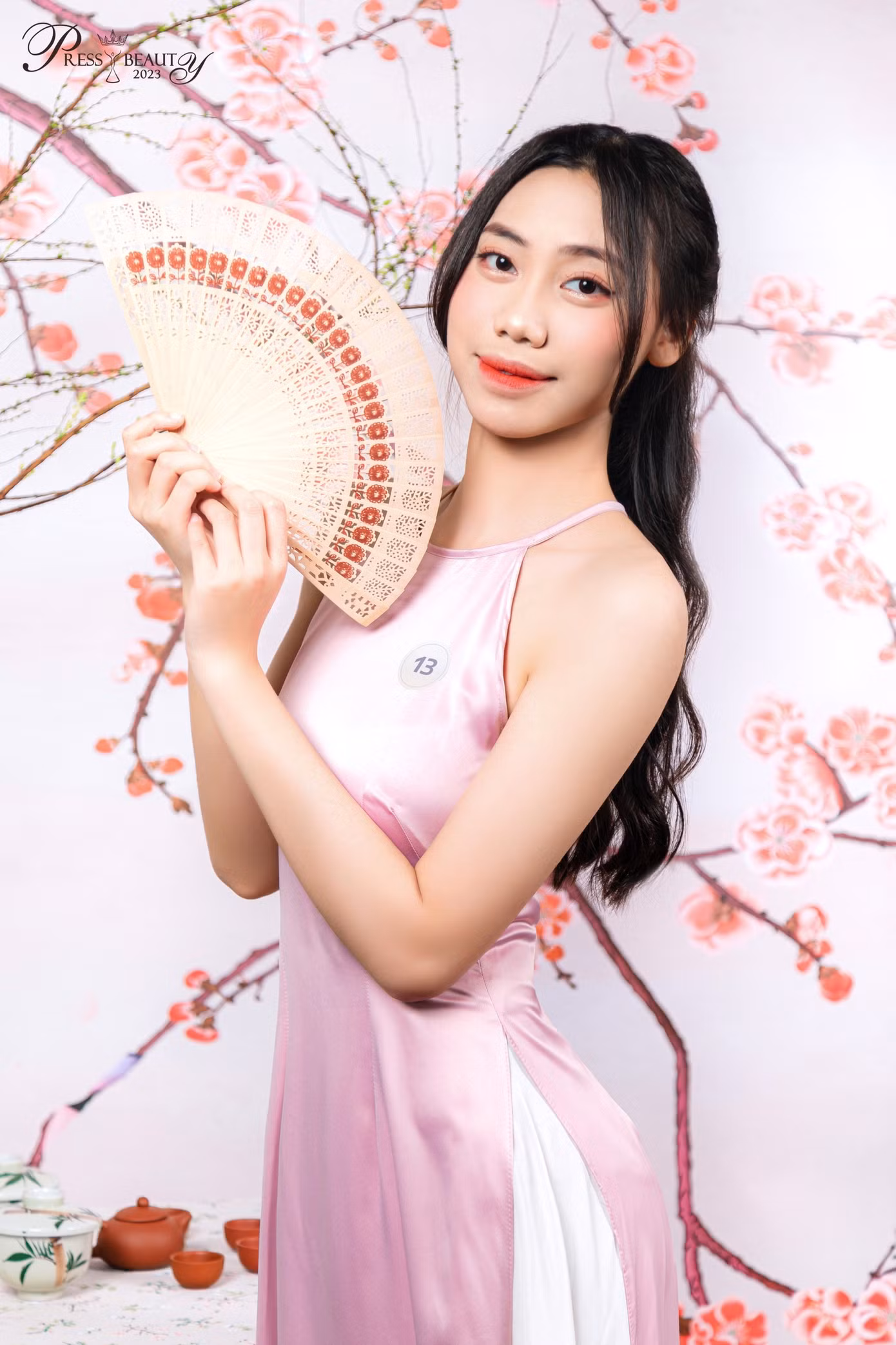 “Tuyệt vời” và “Chuyên nghiệp” là hai tính từ mà bạn Ngọc Minh (SBD 13) nhận xét về đội ngũ BTC Press Beauty 2023.
