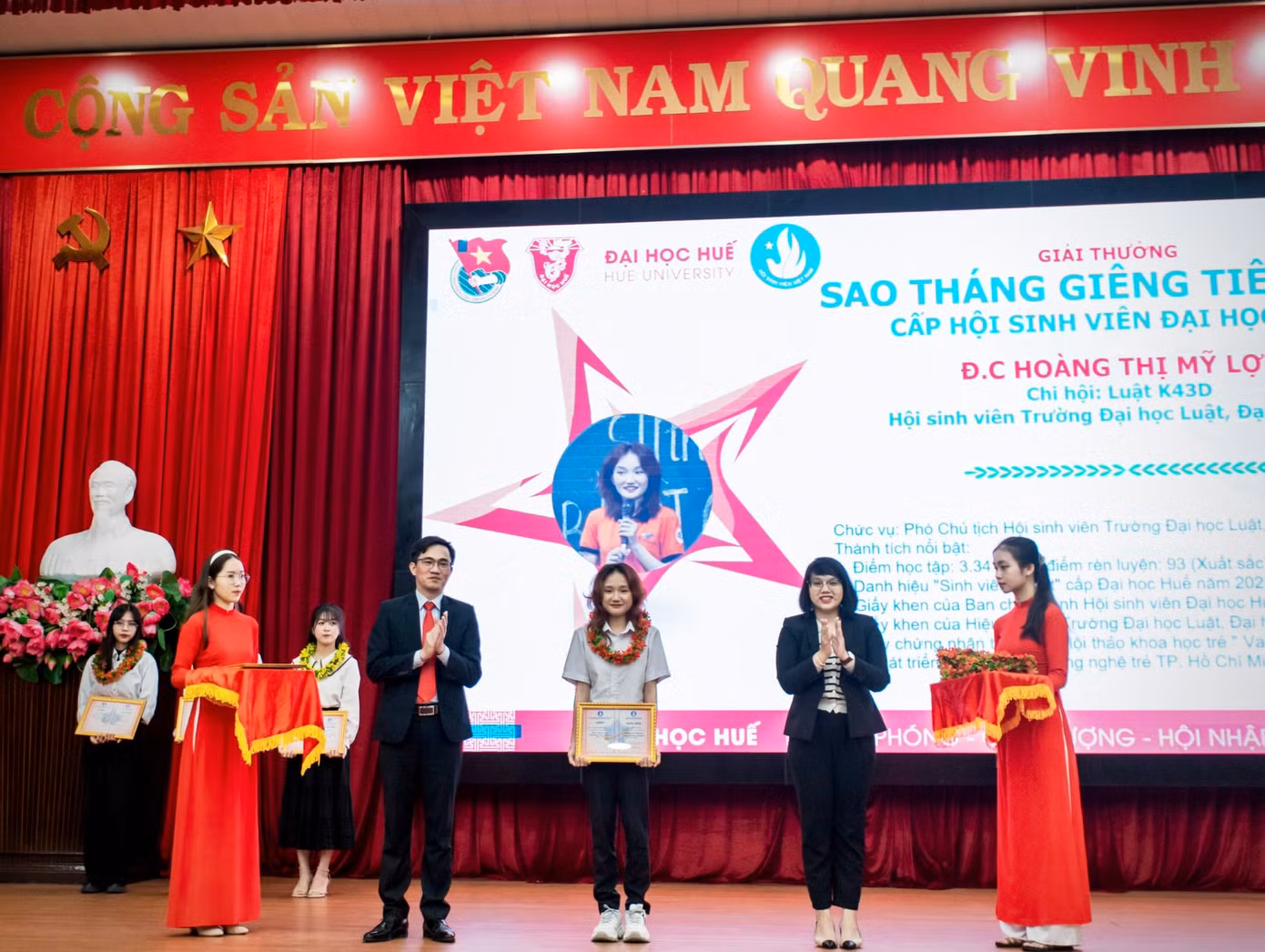 Đạt được nhiều giấy khen, bằng khen trong học tập và rèn luyện. Đạt được nhiều giấy khen, bằng khen trong học tập và rèn luyện.
