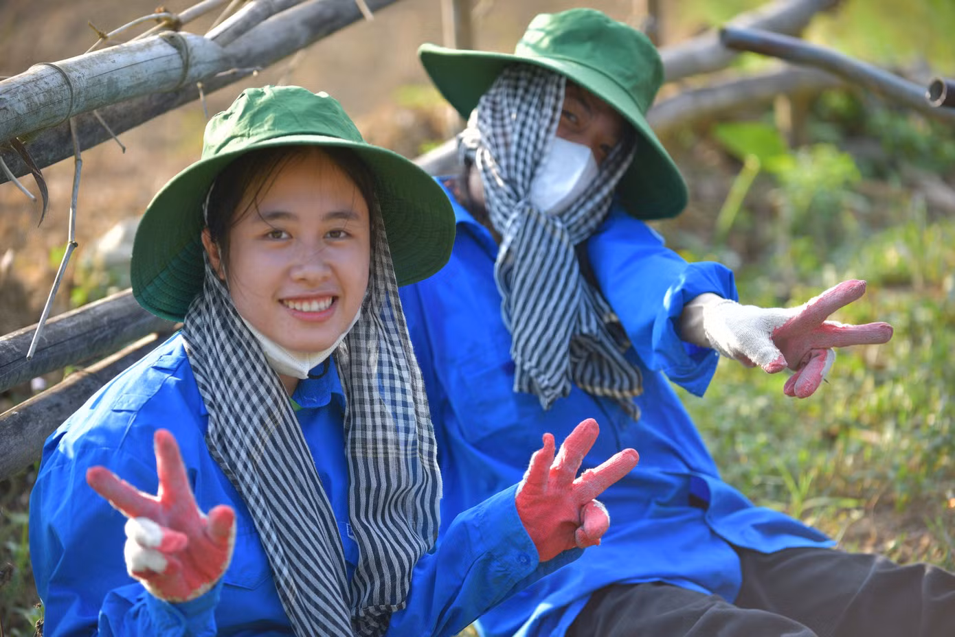 Cô gái nhỏ luôn tiên phong tham gia các hoạt động vì cộng đồng.