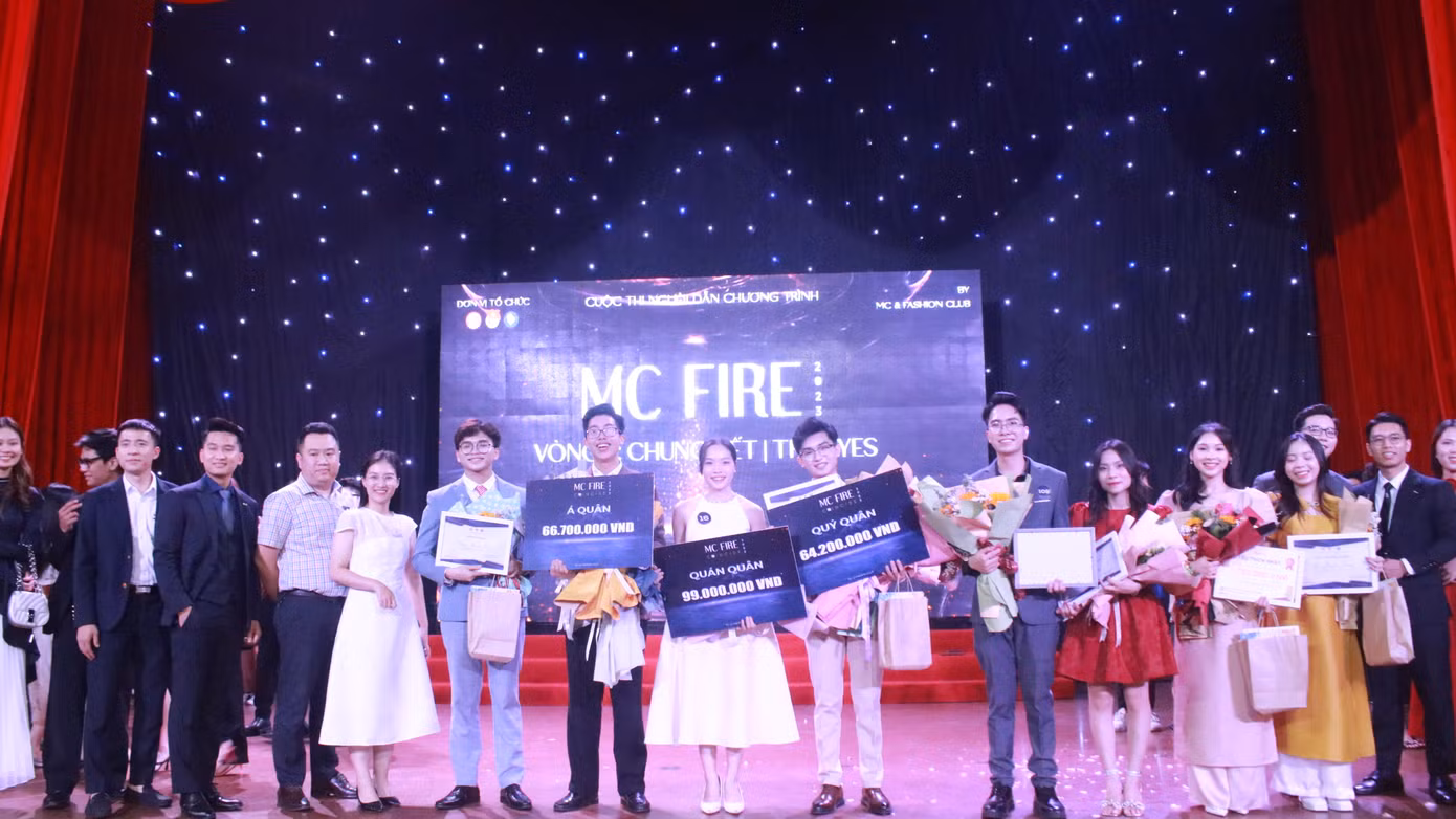 Câu nói Mai Xuân coi là kim chỉ nam của cuộc sống và mang theo vào cuộc thi: “Khi bạn khao khát một điều gì đó, cả vũ trụ sẽ hợp lực giúp bạn đạt được điều đó!”. Câu nói Mai Xuân coi là kim chỉ nam của cuộc sống và mang theo vào cuộc thi: “Khi bạn khao khát một điều gì đó, cả vũ trụ sẽ hợp lực giúp bạn đạt được điều đó!”.